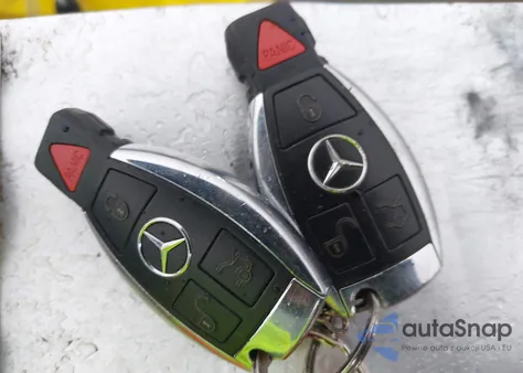 2010 Mercedes-Benz C 300 Sport из США, поврежденный, VIN WDDGF5EB7AR128243